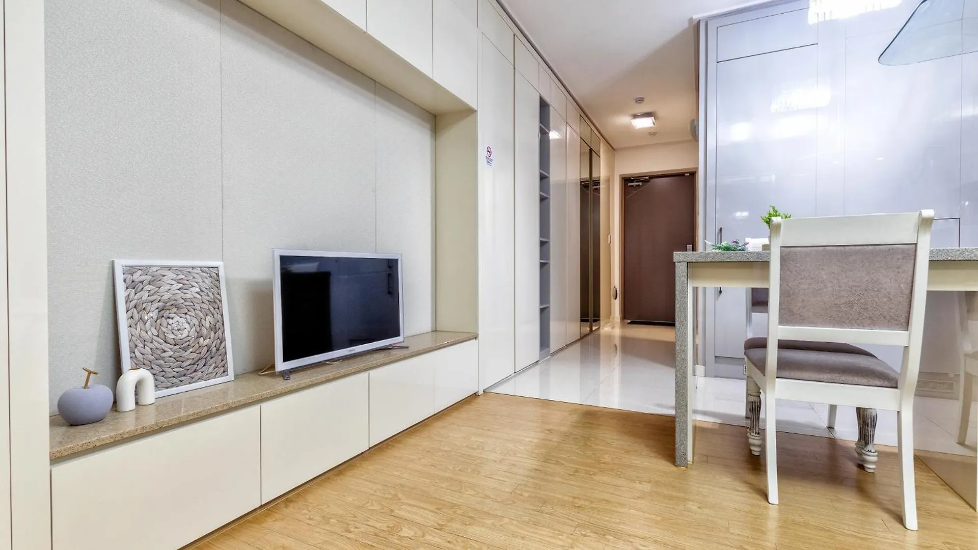 아파트 Whitehome 아스타나 카자흐스탄