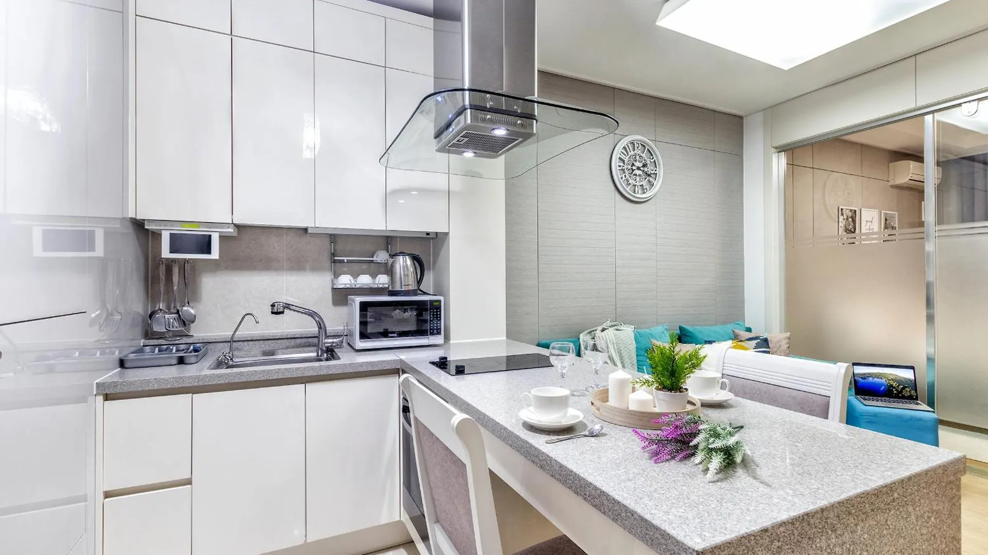 Whitehome 아스타나 아파트